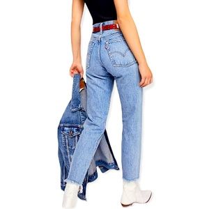 Levi’s Wedgie Icon Distressed Jeans Size 31